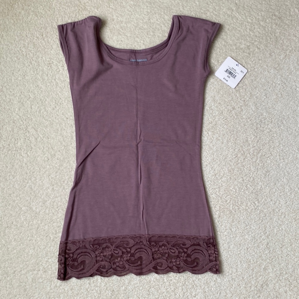NWT twilight mauve downeast lace tee